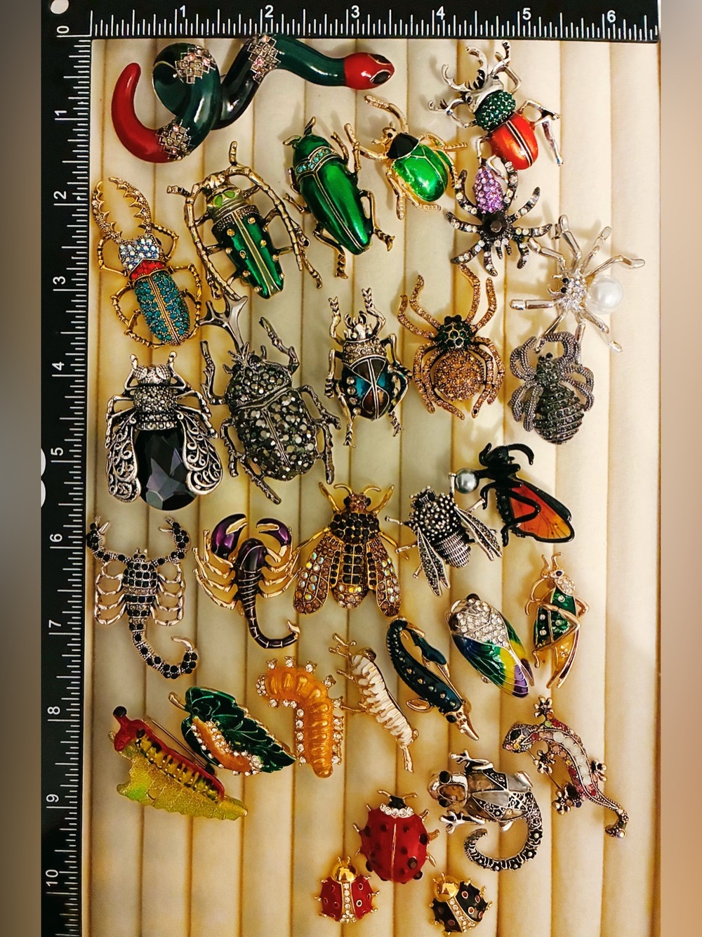 Lot of 30 Insect Bug Brooches Pins Rhinestone Enamel Beetle Spider Scorpion
